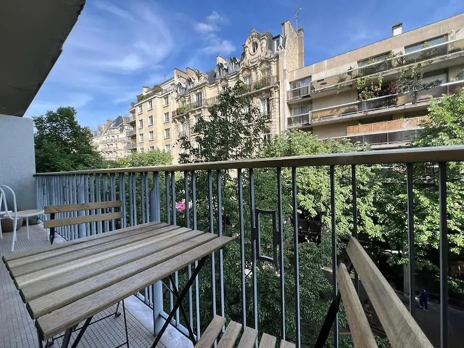 Appartamento Parisian Charm Close Trocadero Parigi